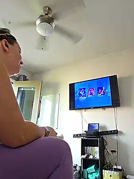 Czat XXX na żywo – CreamVixen