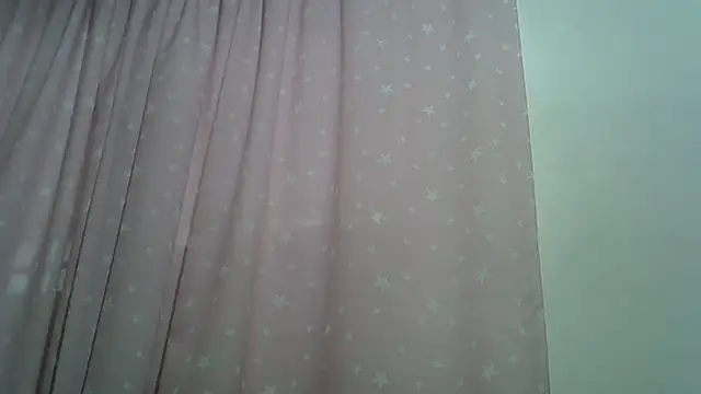Chat XXX ao vivo de SkinnyKitten