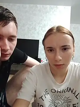 XXX chat uživo modela AndyBurton
