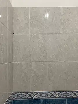 Val12777 Adlı Modelin Canlı XXX Sohbeti