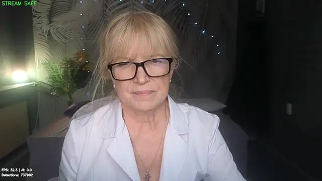 Dr_Mireille Live XXX-Chat