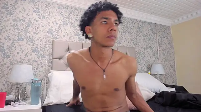 MarckThompsonn Chat XXX in diretta