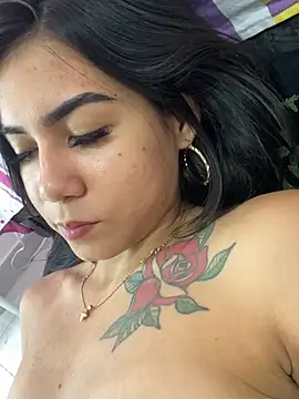 Pamela23x 即時 XXX 聊天