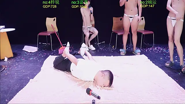BTboy-0001 Adlı Modelin Canlı XXX Sohbeti