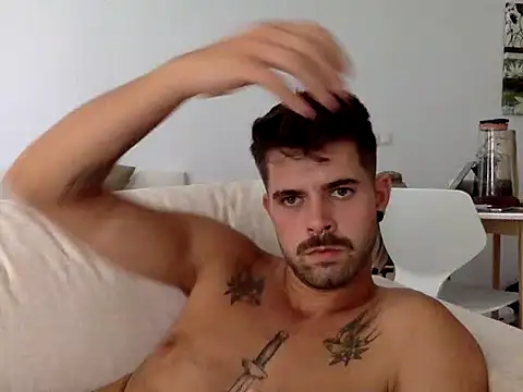 Benistripp live XXX chat