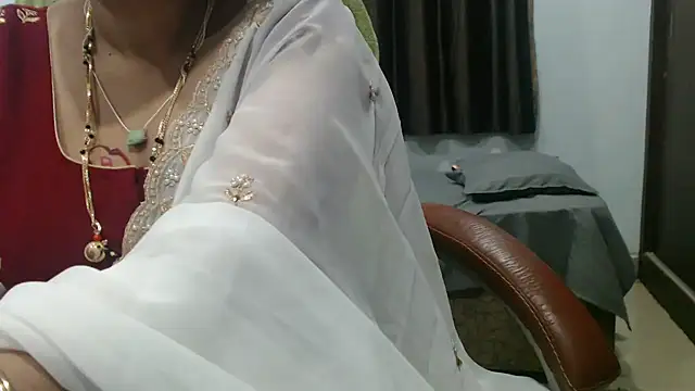 sunitha-3 élő XXX-chatje