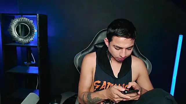 ALPHA_LATINO লাইভ XXX চ্যাট