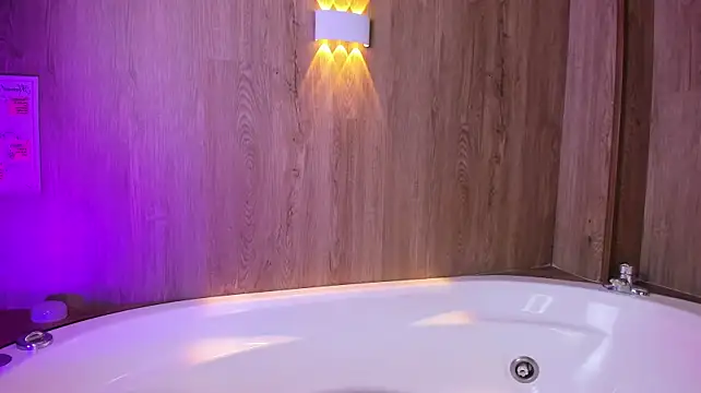 AliiceWonderland_ Show Webcam
