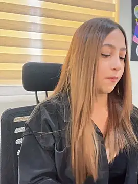 دردشة Vixen_Lauret الجنسية المباشرة