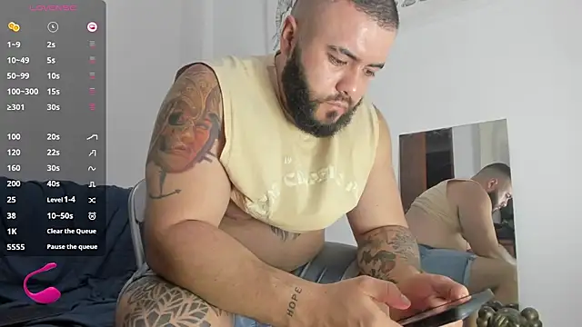 anubislogan Chat XXX in diretta