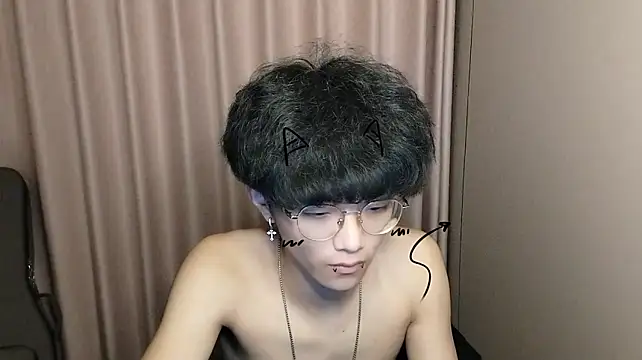 wssoo11 Live XXX-chat