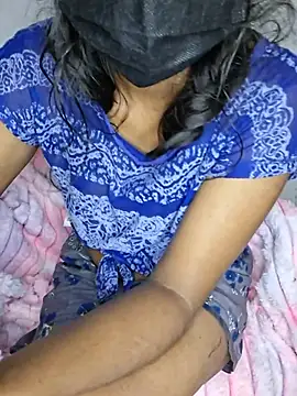 Pokazy przed kamerką – rose_queen998