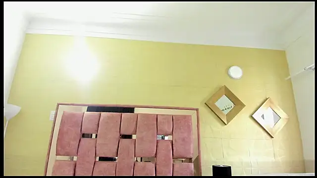 Chat XXX ao vivo de Valery_Brand