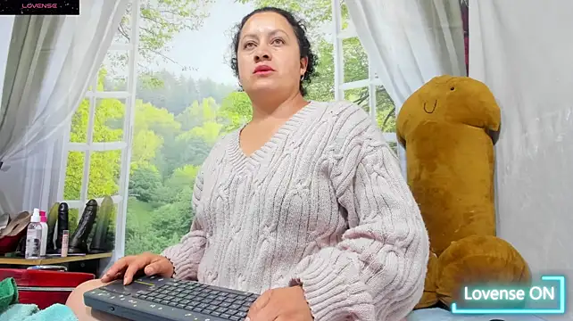 nikool32 Live XXX-Chat