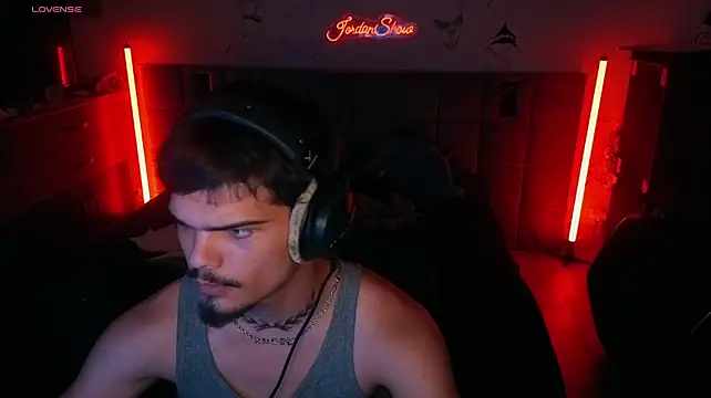 צ'אט XXX בשידור חי של JordanShow
