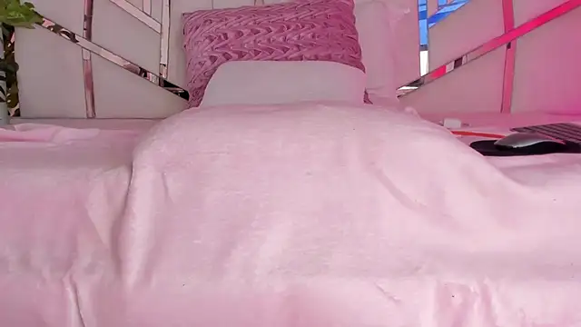 Živý XXX chat Swt_skinny_