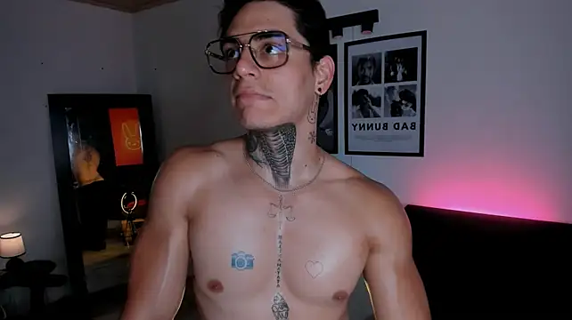 Simon_cortes live XXX chat