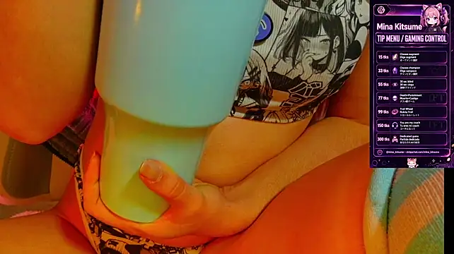 minakitsume's Live XXX Chat