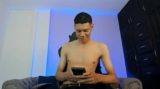 Chat XXX ao vivo de milo_cruz_