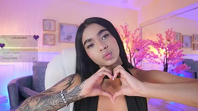 צ'אט XXX בשידור  חי של MeganLowell