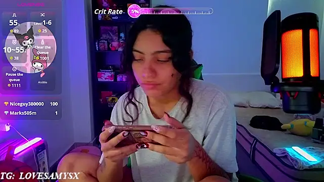 Chatroom XXX en direct de Lovelyamyy