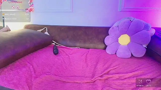 Chat +18 de kittyblooms ao vivo