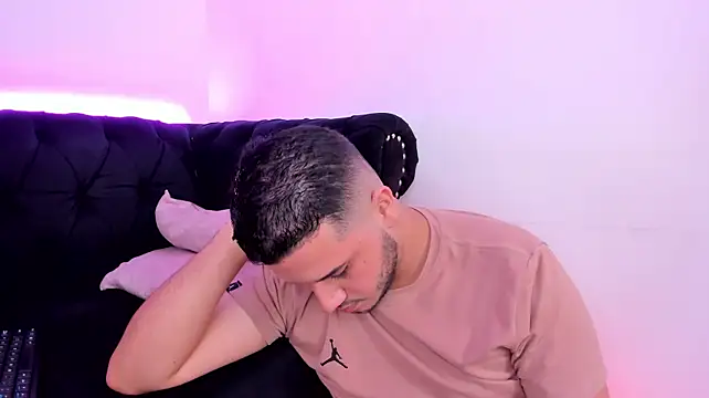 Chat XXX Live Axel_grey_