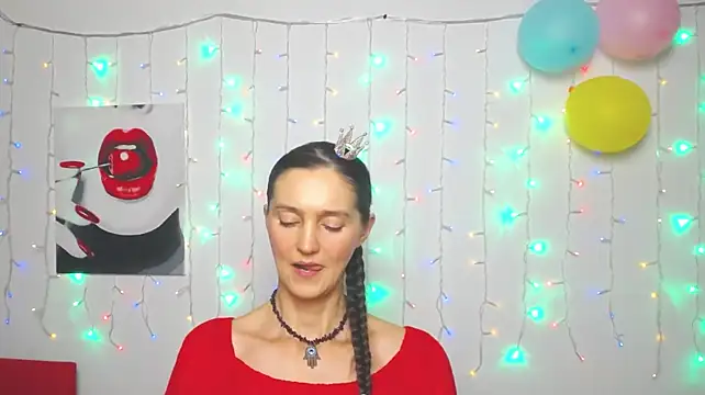 TayaFinch: онлайн-секс-чат