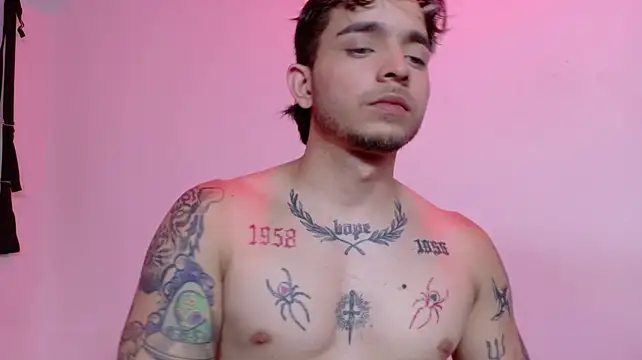 XXX chat uživo modela AliceandMax