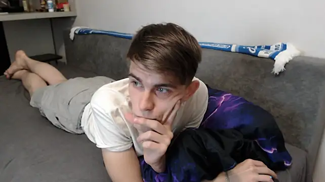 Student_Oliver's Webcam Show
