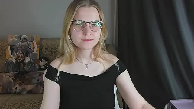 MissBrightShine's Live XXX Chat