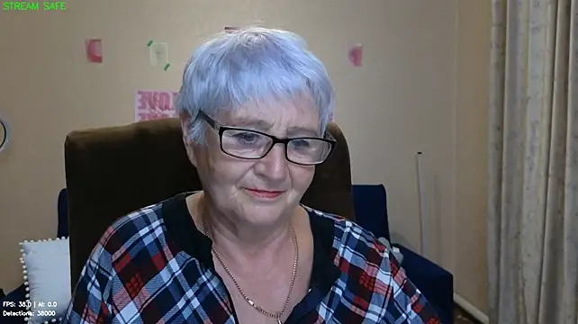 Sandra_Snowflake 现场XXX聊天