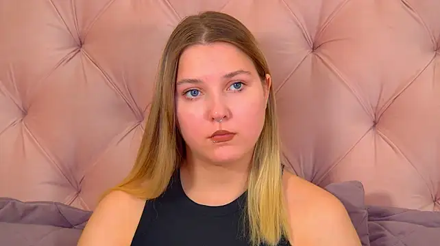 TinnaBurton – Live XXX-chat