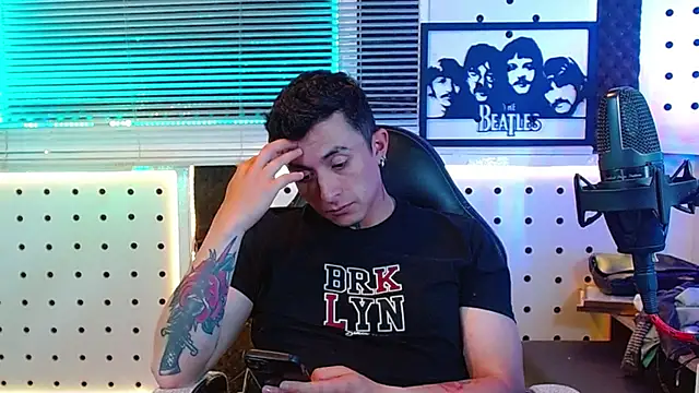 XXX chat uživo modela Godofcumxxx