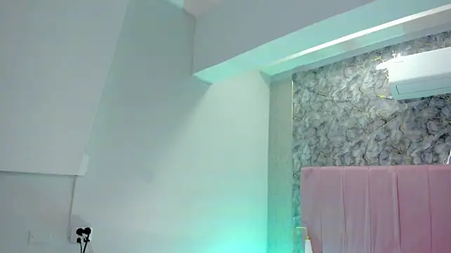 aliccecooper's Live XXX Chat