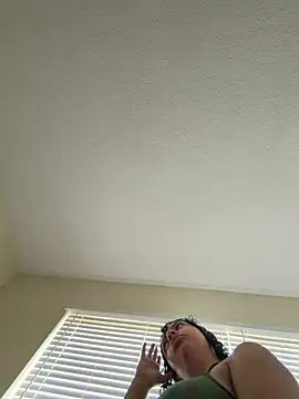 allybluee777のライブXXXチャット