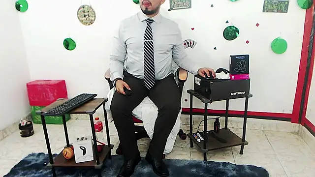 Chatroom XXX en direct de KalethBigDick
