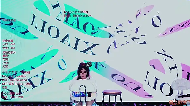 GIVENCHY-001's Live XXX Chat