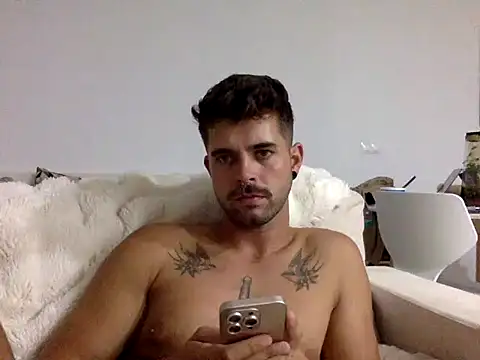 Chat XXX en directo de Benistripp
