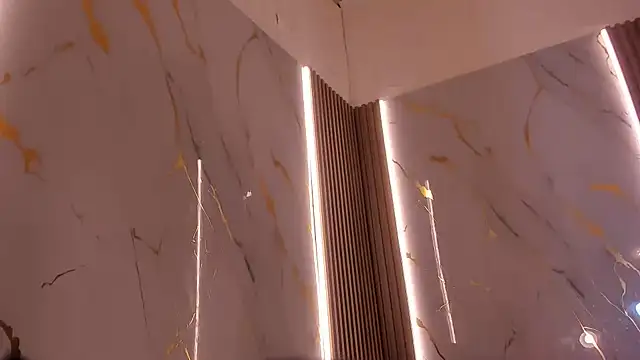 XXX chat uživo modela Luneth