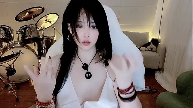 Evangelin-e's Live XXX Chat