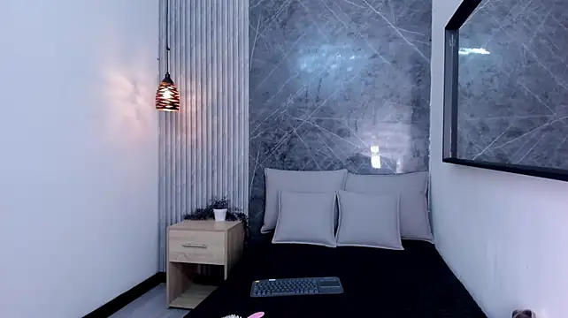 دردشة Natasha_Palmerr الج نسية المباشرة