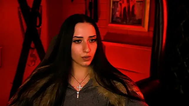 MonicaLowes Chat XXX in diretta