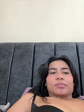 Chat XXX ao vivo de AriaJoy_