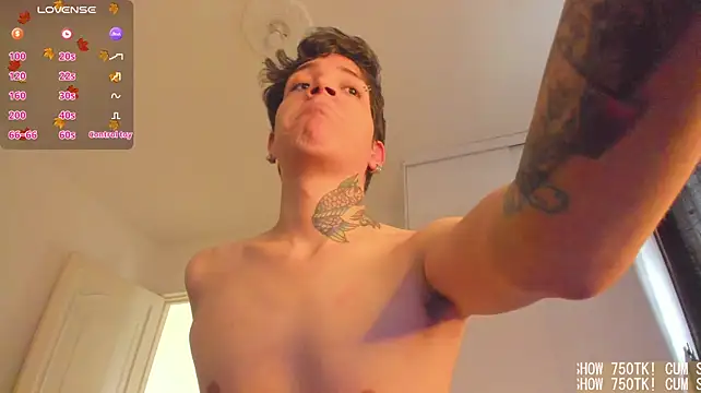 Michael_v77's Live XXX Chat
