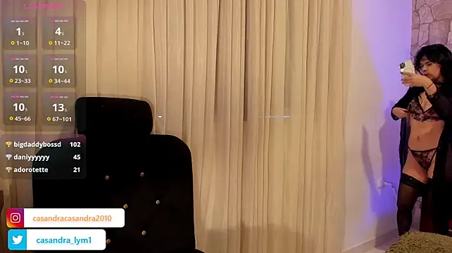 Chat +18 de Casandra_lym1 ao vivo