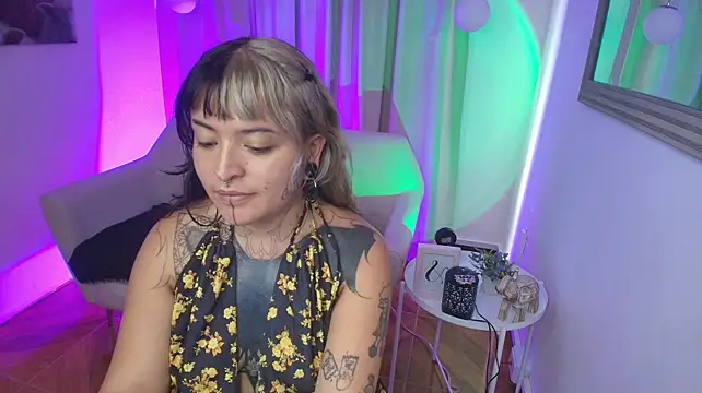 lena_w_n Live XXX chat
