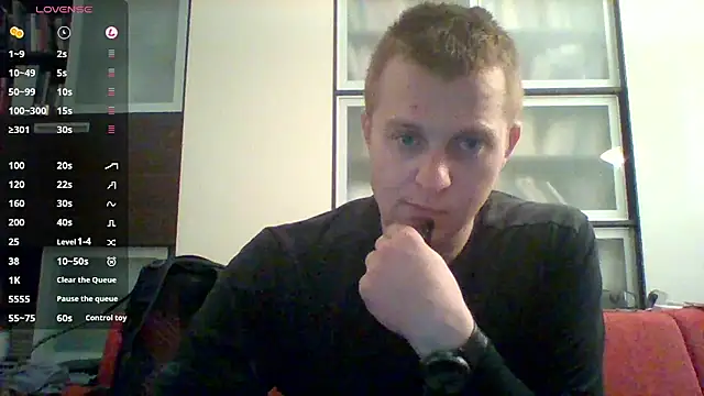 XXX chat uživo modela Matttthees