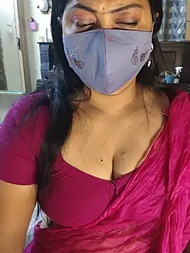 Chat XXX en directo de Anusri_359359