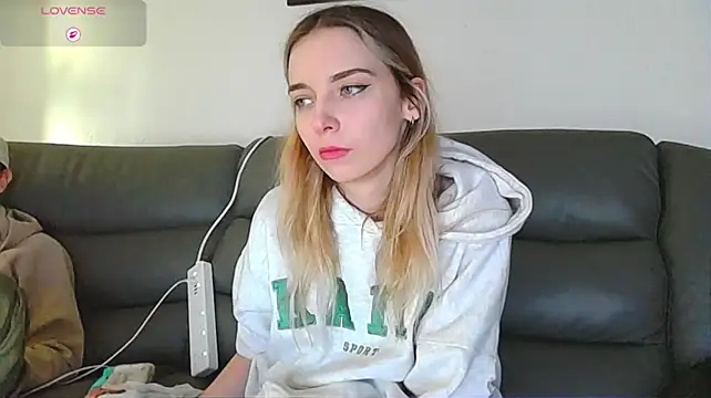BlueandJenn Live XXX chat